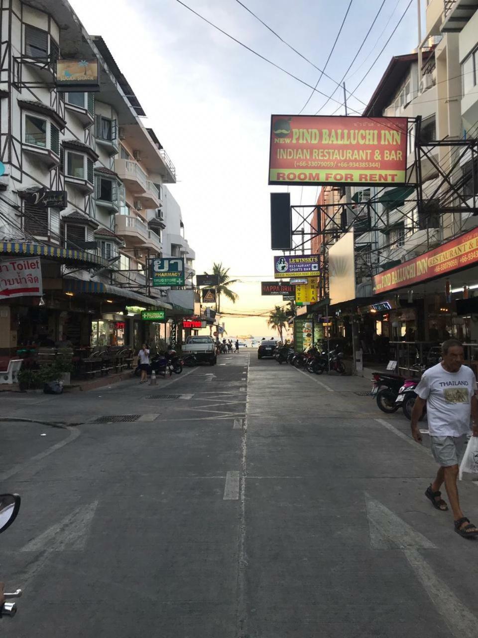 Encore Sea View Pattaya Exterior foto